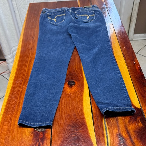 YMI WannaBetterButt Blue Ripped Skinny Jeans for Women OPP8 - Picture 7 of 7